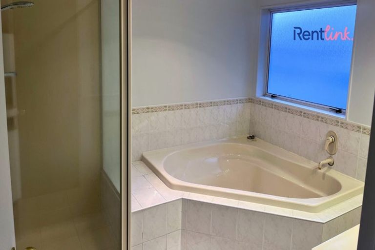 Photo of property in 7 Phoenix Heights, Mount Maunganui, 3116