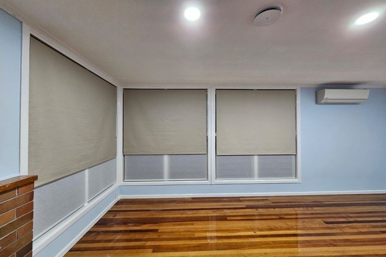 Photo of property in 20 Larnoch Road, Henderson, Auckland, 0610