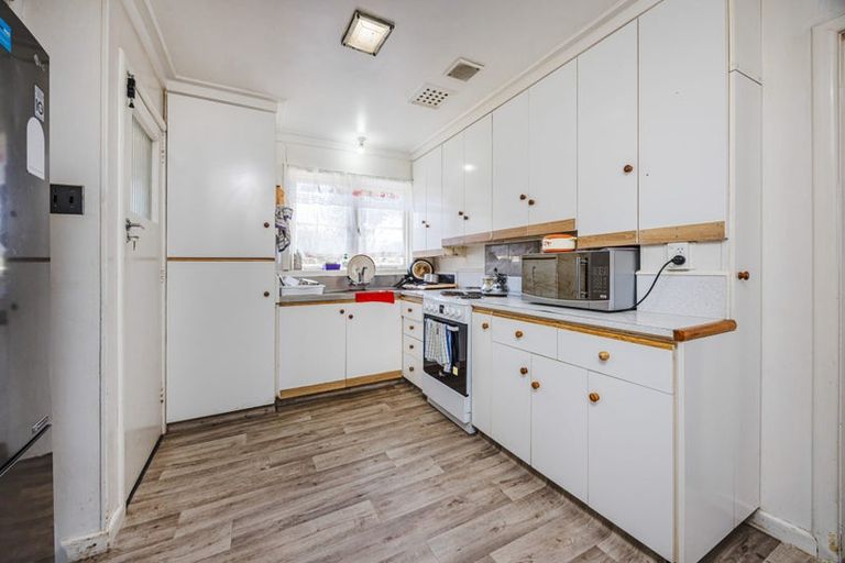 Photo of property in 142 Kolmar Road, Papatoetoe, Auckland, 2025