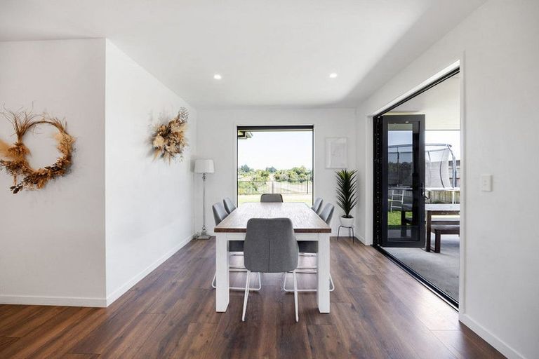 Photo of property in 7 Hyatt Close, Leamington, Cambridge, 3432