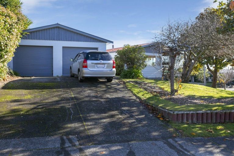 Photo of property in 68 Saint James Street, Richmond Heights, Taupo, 3330