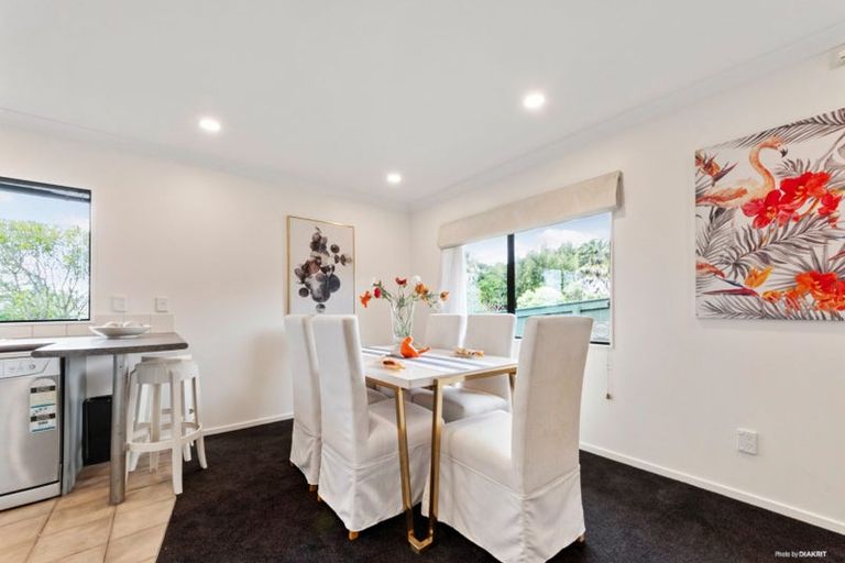 Photo of property in 314 Triangle Road, Massey, Auckland, 0614