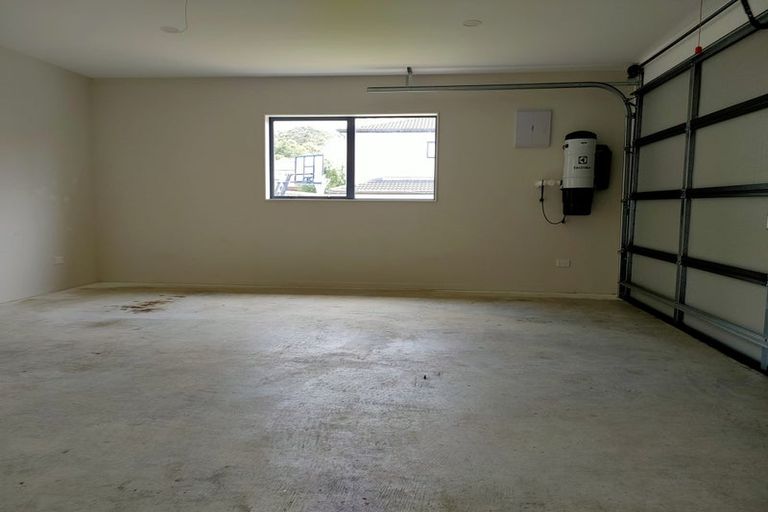 Photo of property in 12 Han Court, Glen Eden, Auckland, 0602