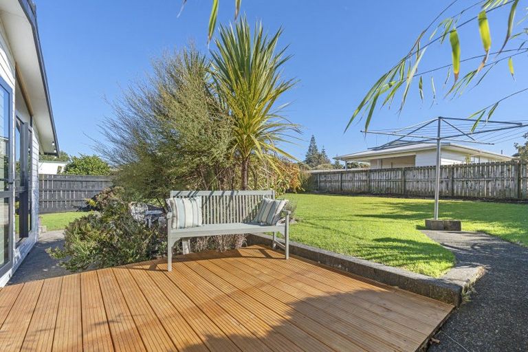 Photo of property in 5 Camellia Avenue, Bell Block, New Plymouth, 4312