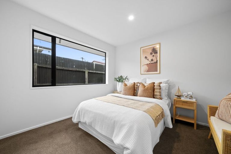 Photo of property in 1/152b Beach Road, North New Brighton, Christchurch, 8083