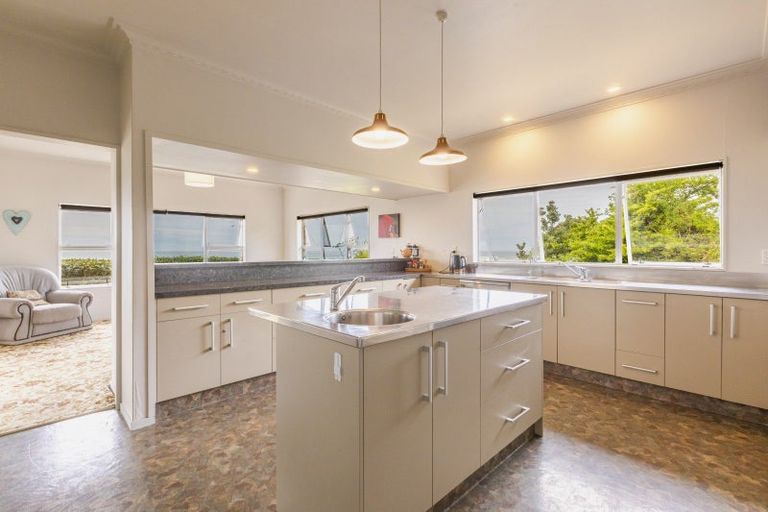 Photo of property in 62 Beach Road, Porangahau, 4293