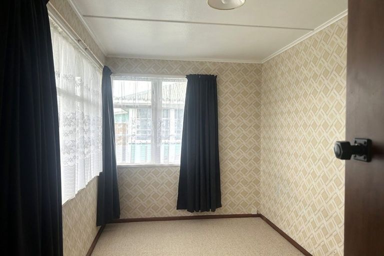 Photo of property in 1 Avon Terrace, Roslyn, Palmerston North, 4414