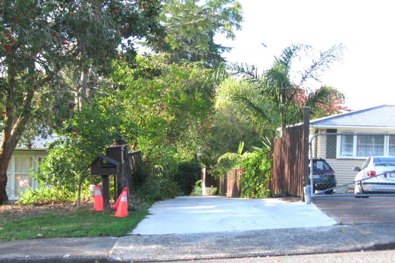 Photo of property in 2/21 Infidel Place, Torbay, Auckland, 0630