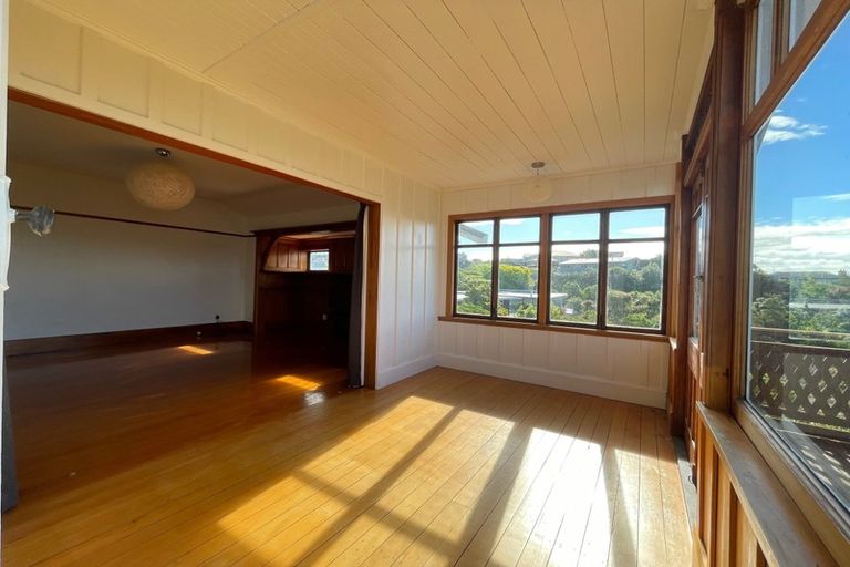 Photo of property in 67 Hackthorne Road, Cashmere, Christchurch, 8022
