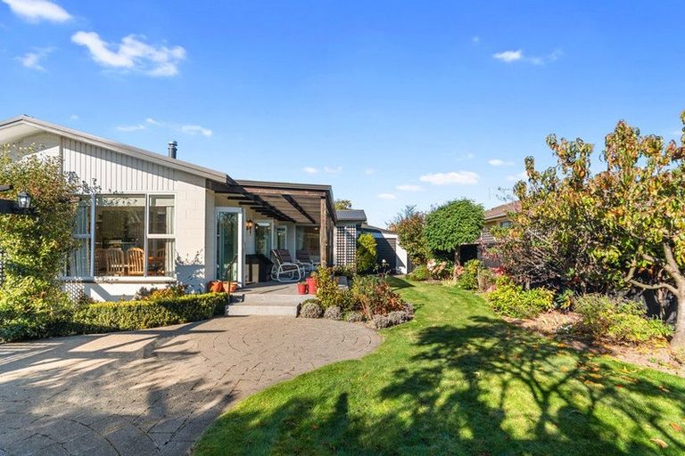 Photo of property in 12 Petries Road, Woodend, 7610