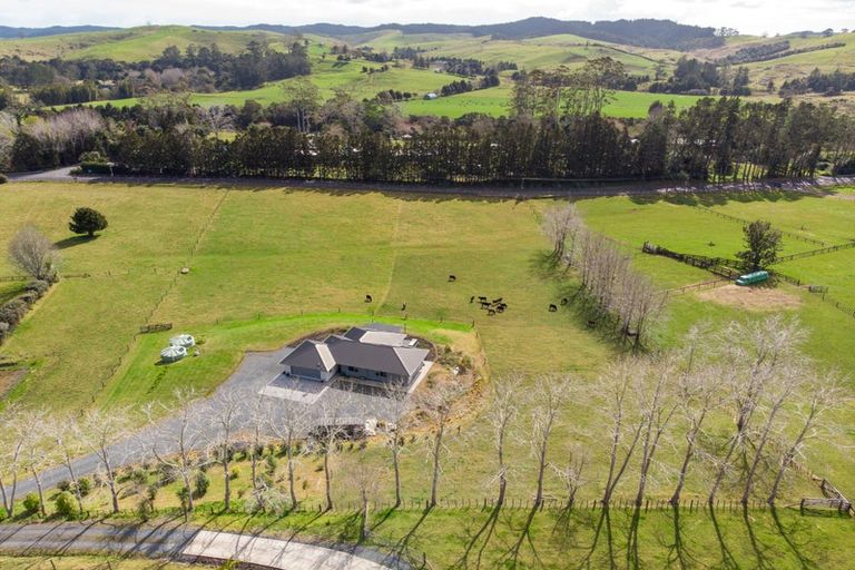 Photo of property in 681c Puketona Road, Haruru, 0204