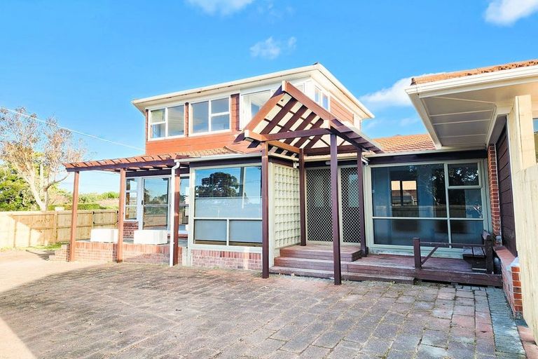 Photo of property in 26 Tamaki Bay Drive, Pakuranga, Auckland, 2010
