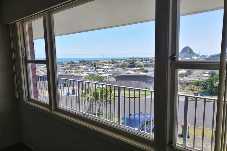Photo of property in 32 Crownhill Street, Spotswood, New Plymouth, 4310