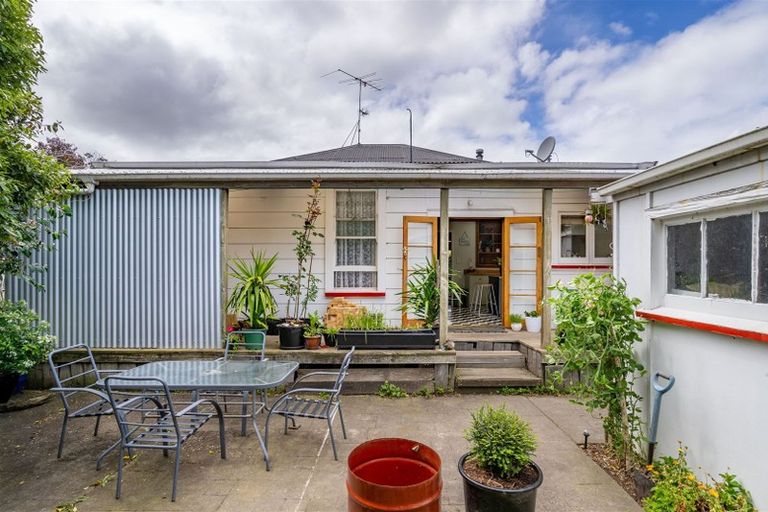 Photo of property in 75 Lincoln Road, Masterton, 5810