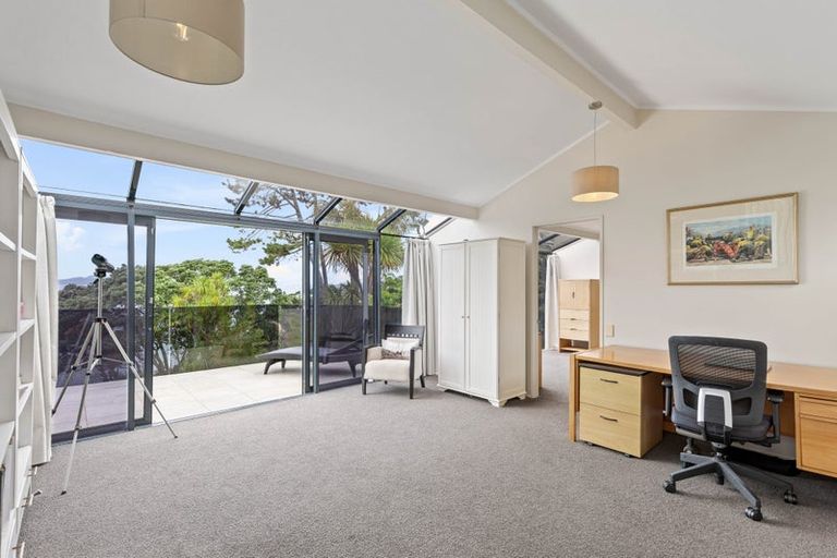 Photo of property in 75 Cliff Road, Torbay, Auckland, 0630