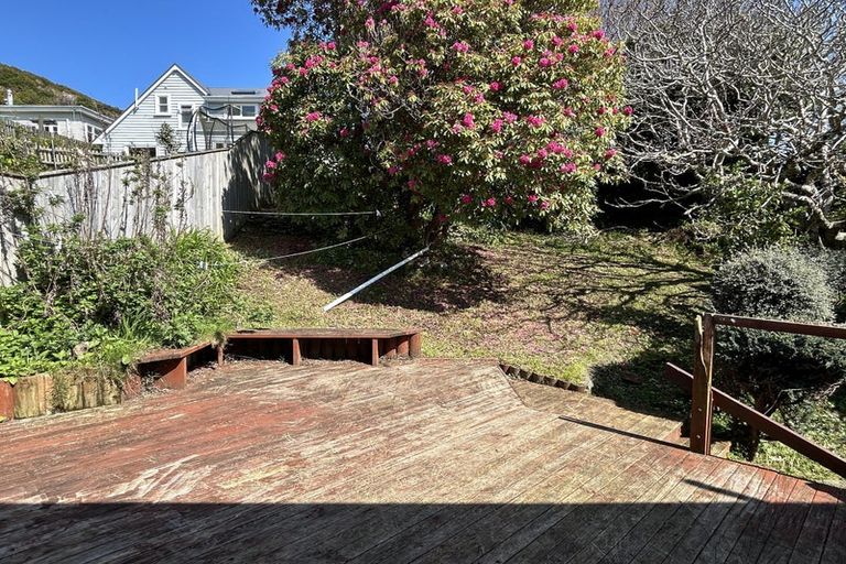 Photo of property in 28 Burrows Avenue, Karori, Wellington, 6012