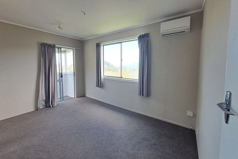 Photo of property in 16 Ceres Crescent, Johnsonville, Wellington, 6037