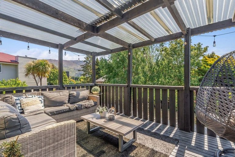 Photo of property in 32a Hunter Crescent, Wanaka, 9305