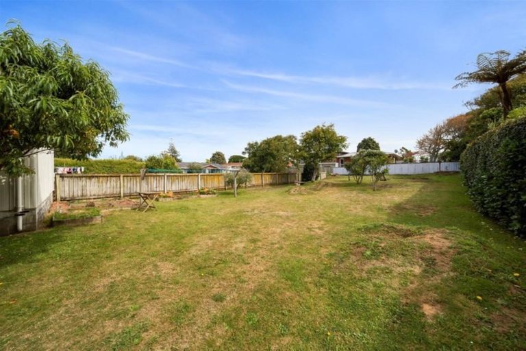 Photo of property in 12 Puriri Street, Hawera, 4610