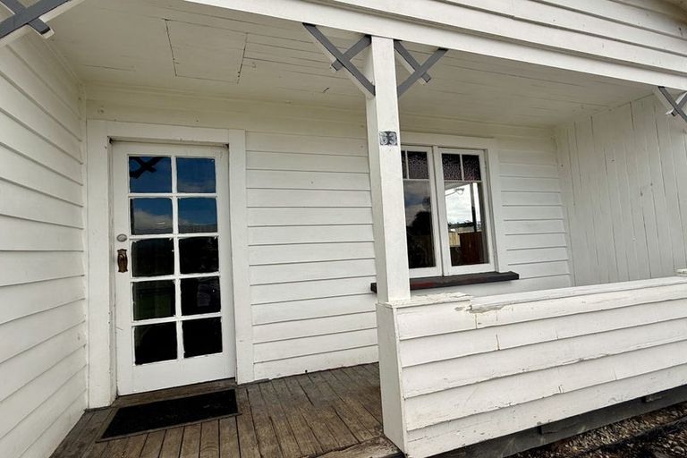 Photo of property in 63 Elles Road, Otautau, 9610