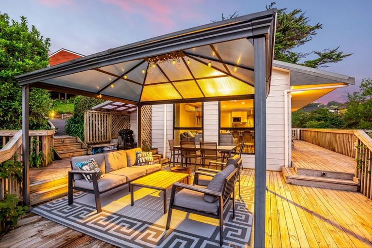 Photo of property in 48 Sailmaker Close, Whitby, Porirua, 5024