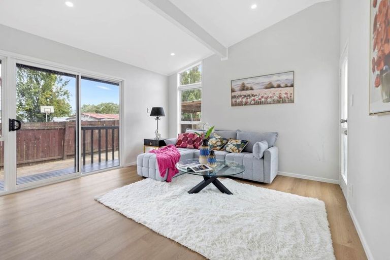 Photo of property in 49 Moncrieff Avenue, Clendon Park, Auckland, 2103