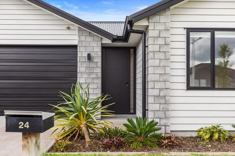 Photo of property in 24 Furlong Road, Papamoa, 3118