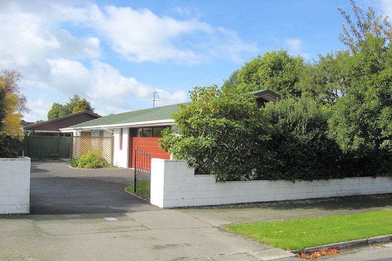 Photo of property in 264a Waimairi Road, Ilam, Christchurch, 8041