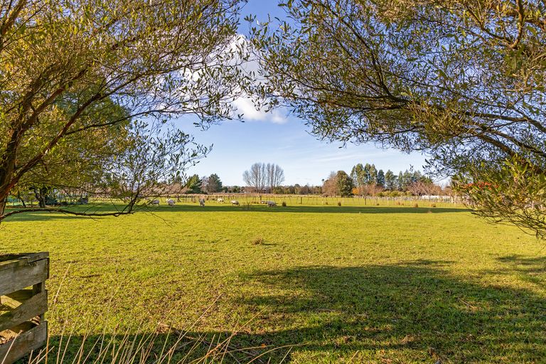 Photo of property in 67 Lincoln Road, Carterton, 5713