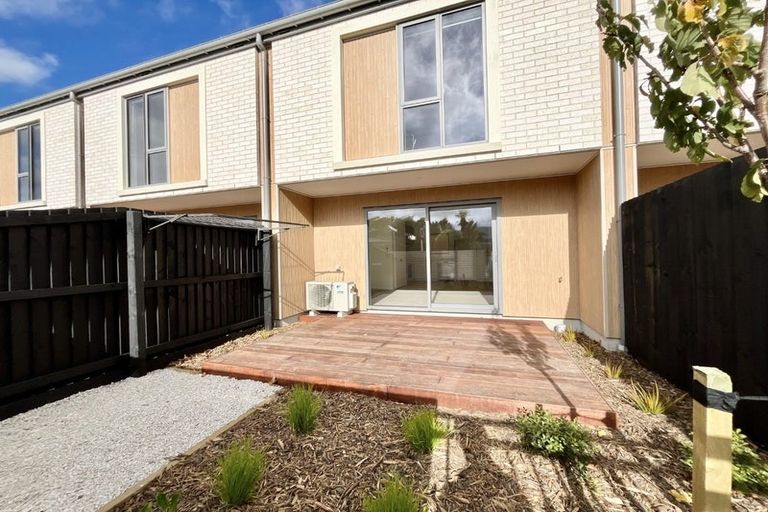 Photo of property in 2/176 England Street, Linwood, Christchurch, 8011