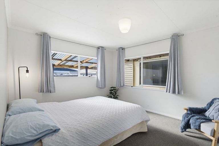 Photo of property in 8 Buller Place, Westbrook, Palmerston North, 4412