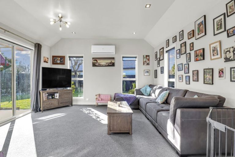 Photo of property in 3 Shenley Drive, Belfast, Christchurch, 8051