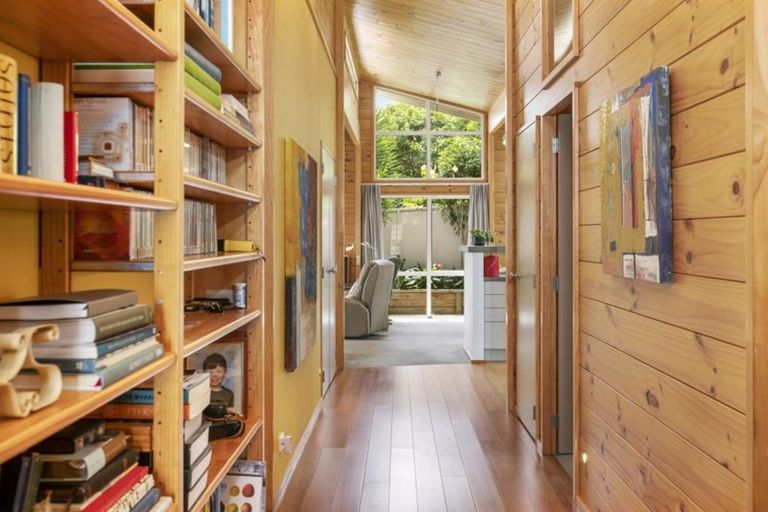 Photo of property in 1 Ririnui Place, Maungatapu, Tauranga, 3112