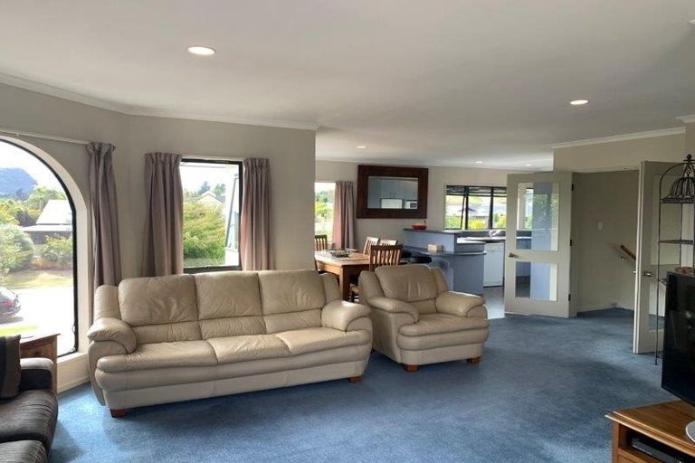 Photo of property in 38 Meadowstone Drive, Wanaka, 9305