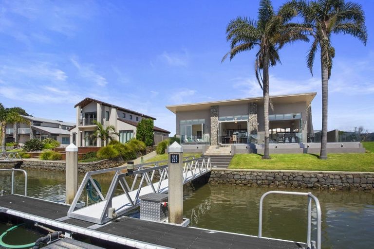 Photo of property in 156 Waterways Parade, Pauanui, Hikuai, 3579