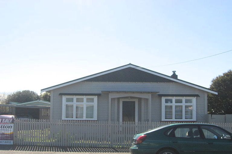 Photo of property in 9 Station Road, Marton, 4710