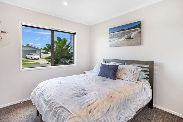 Photo of property in 139 Rangiora Crescent, Matarangi, Whitianga, 3592
