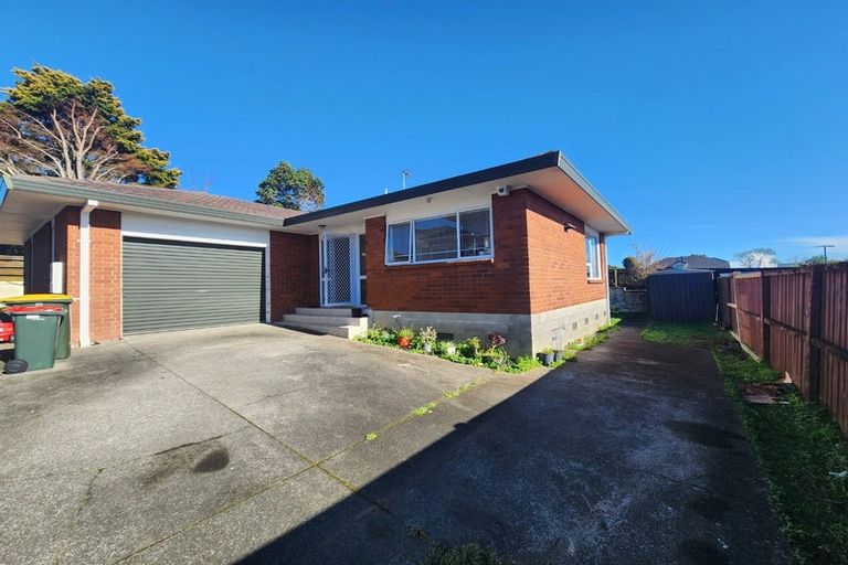Photo of property in 2/8 Mangarata Avenue, Papatoetoe, Auckland, 2025