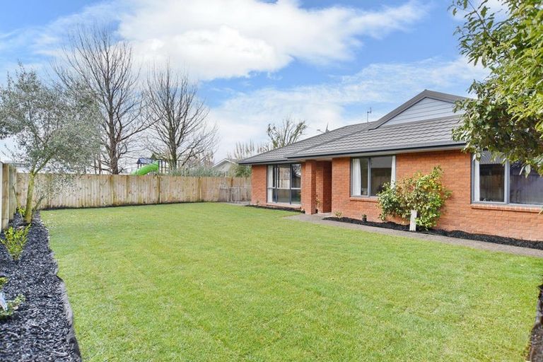 Photo of property in 8 Rubicon Place, Hei Hei, Christchurch, 8042