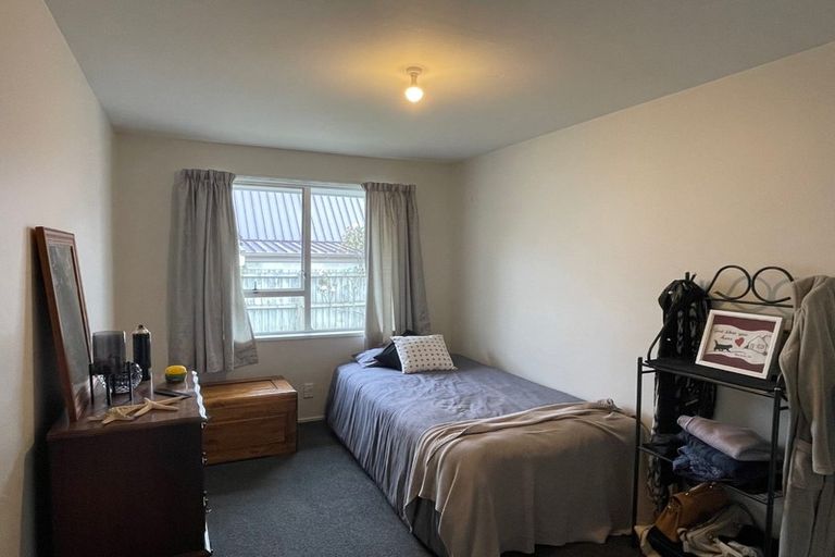 Photo of property in 2/12 Cecil Place, Waltham, Christchurch, 8023