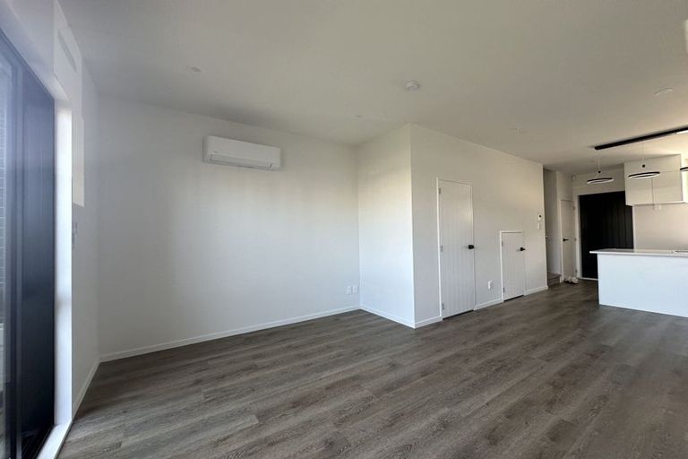 Photo of property in 39 Kiato Lane, Flat Bush, Auckland, 2019