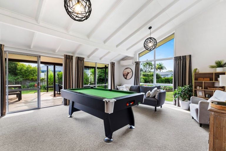 Photo of property in 11 Holyrood Street, Taradale, Napier, 4112