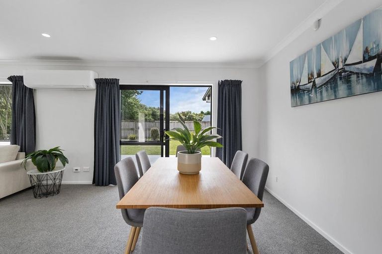 Photo of property in 59b Saint Kilda Road, Cambridge, 3434
