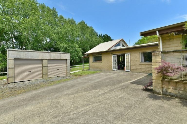 Photo of property in 280 Inland Road, Helensville, 0875
