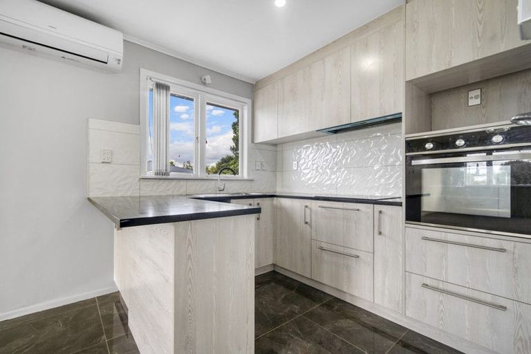 Photo of property in 19 Surrey Street, Manurewa, Auckland, 2102