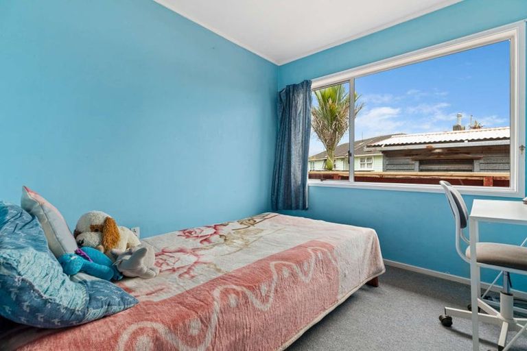 Photo of property in 1/25a Tidal Road, Mangere, Auckland, 2022