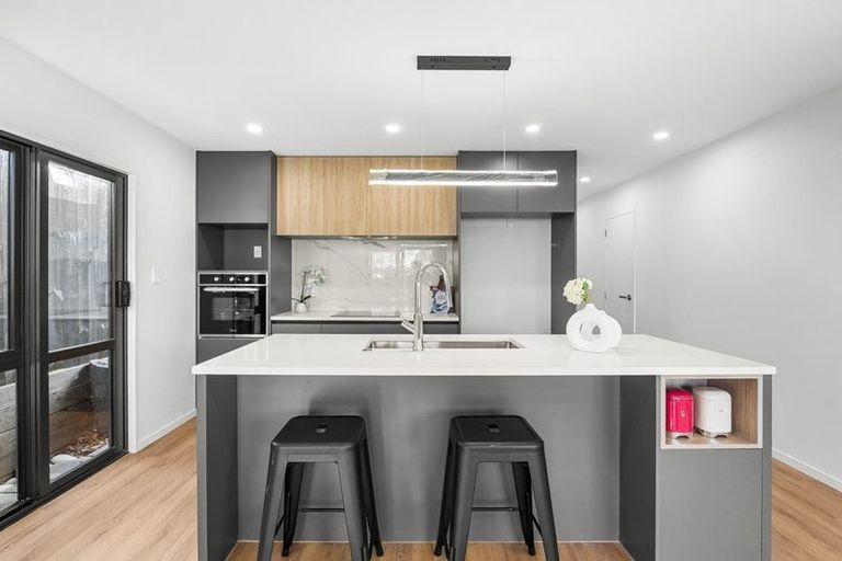 Photo of property in 12 Nanjing Road, Pukekohe, 2120