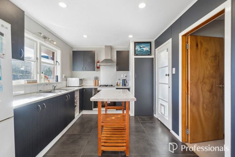 Photo of property in 38 Russell Road, Wainuiomata, Lower Hutt, 5014