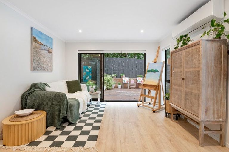 Photo of property in 12 Mata Lane, Stanmore Bay, Whangaparaoa, 0932