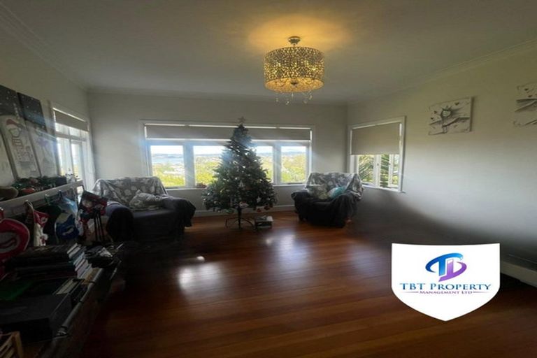 Photo of property in 12a Beach Road, Mellons Bay, Auckland, 2014